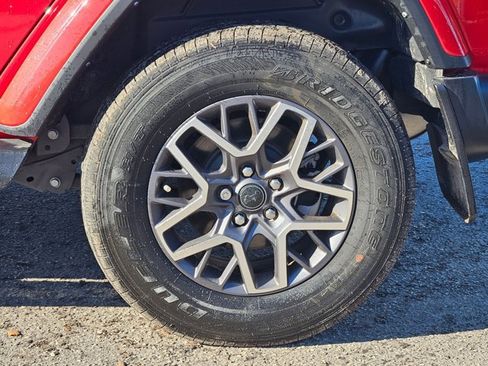 Used 2024 Jeep Wrangler Sahara w/ Technology Group image 5