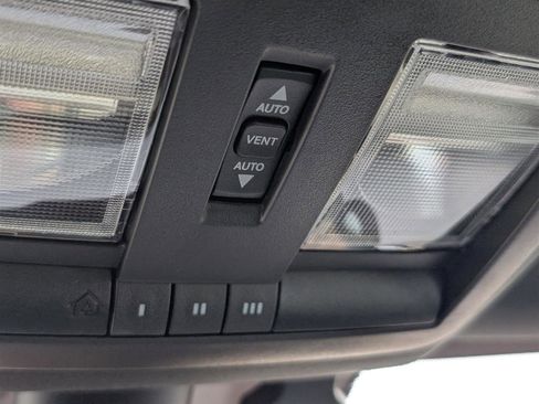 Used 2023 Dodge Challenger R/T w/ Plus Package image 30