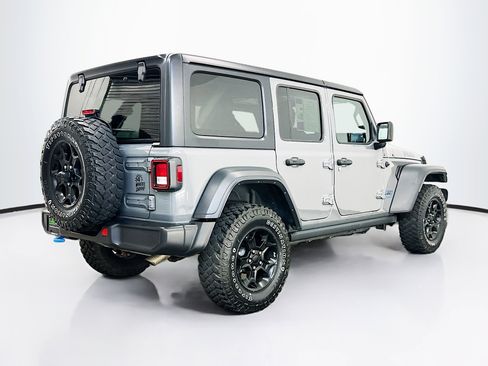 Used 2023 Jeep Wrangler Unlimited w/ Cold Weather Group AWD/4WD image 9
