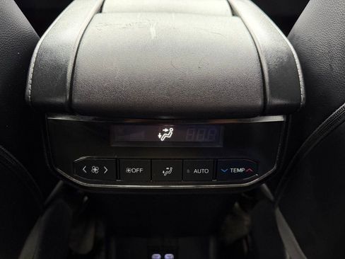 Used 2023 Toyota Highlander XSE image 37