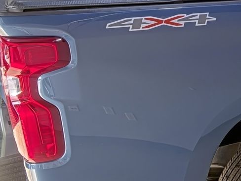 Used 2024 Chevrolet Silverado 1500 LT image 13