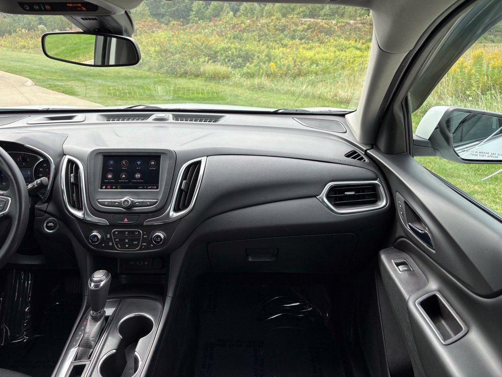 Used 2020 Chevrolet Equinox LT FWD image 30