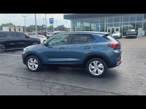 Certified 2024 Buick Encore GX Preferred w/ Comfort Package FWD image 6