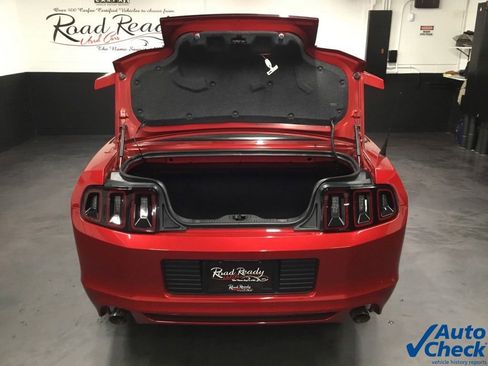 Used 2013 Ford Mustang Premium RWD image 23