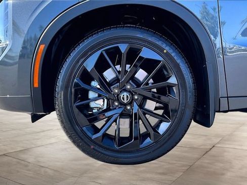 New 2026 Nissan Rogue Platinum AWD/4WD image 13
