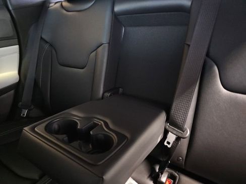 New 2025 Jeep Compass Limited image 9