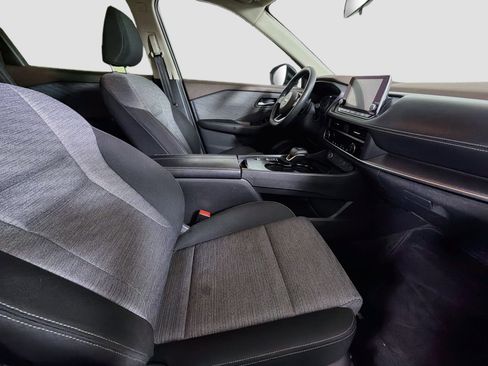 Used 2023 Nissan Rogue SV FWD image 29