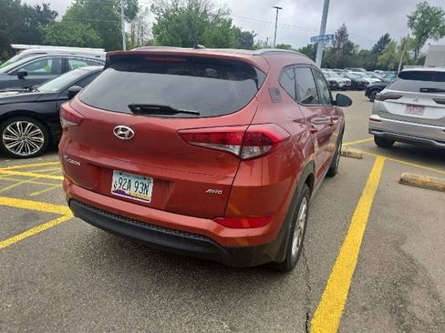 Used 2017 Hyundai Tucson SE AWD/4WD image 6