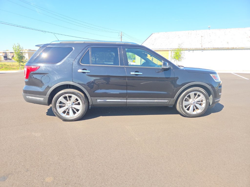 Used 2019 Ford Explorer Limited w/ Class III Trailer Tow Package FWD image 16