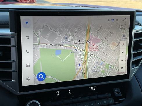 Used 2025 Toyota Tundra Platinum image 38