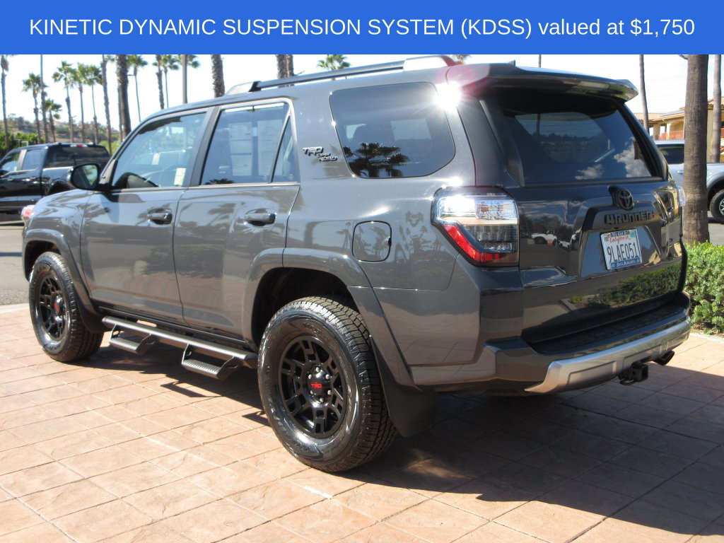 Used 2024 Toyota 4Runner TRD Off-Road Premium w/ Moonroof Package AWD/4WD image 2
