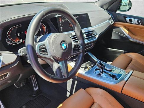 Used 2022 BMW X5 sDrive40i w/ M Sport Package RWD image 10
