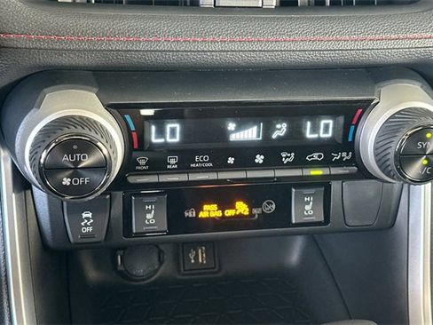 Used 2025 Toyota RAV4 SE image 18