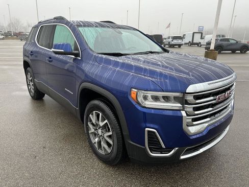 Used 2023 GMC Acadia SLE w/ Driver Convenience Package image 11