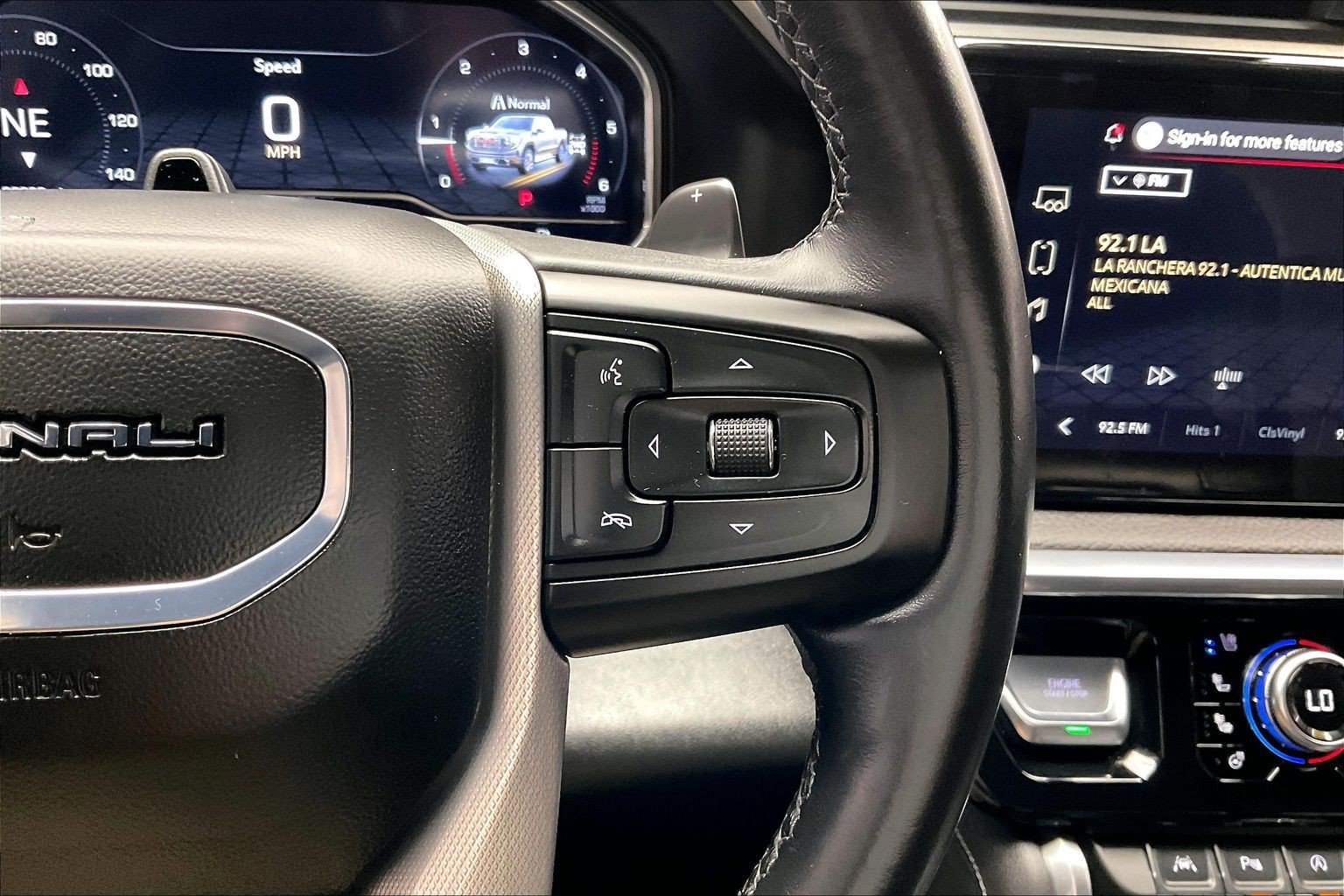Used 2025 GMC Sierra 1500 Denali AWD/4WD image 21