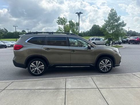 Used 2022 Subaru Ascent Limited AWD/4WD image 5