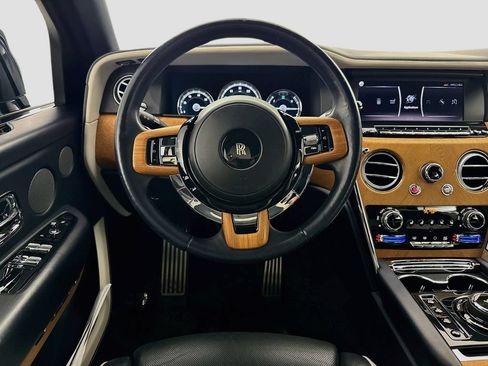 Used 2019 Rolls-Royce Cullinan AWD/4WD image 24
