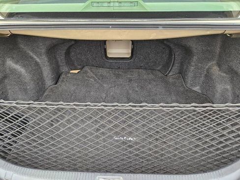 Used 2010 Toyota Camry XLE image 25