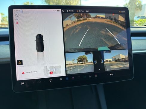 Used 2022 Tesla Model 3 image 13