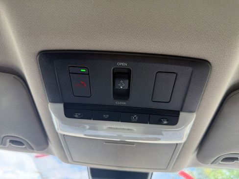Used 2025 Nissan Altima 2.5 SL AWD/4WD image 21