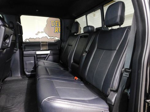 Used 2022 Ford F250 Lariat w/ Black Appearance Pkg image 78