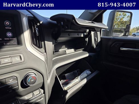 Used 2024 Chevrolet Silverado 2500 Custom w/ Custom Value Package image 14