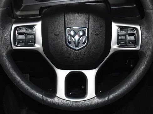 Used 2022 RAM 1500 Classic SLT image 25