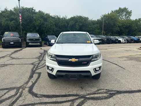 Used 2018 Chevrolet Colorado Z71 AWD/4WD image 2