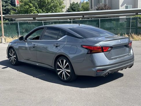 Used 2020 Nissan Altima 2.5 SR FWD image 6