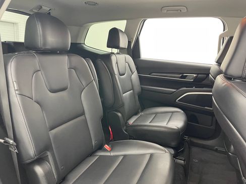Used 2024 Kia Telluride S FWD image 36