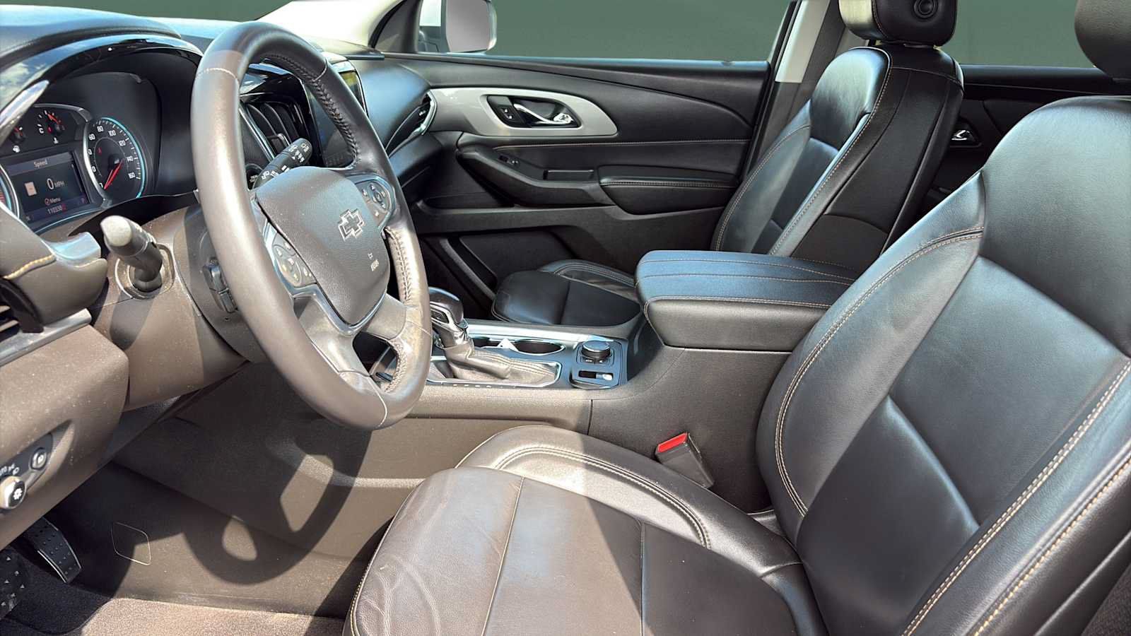 Used 2021 Chevrolet Traverse RS AWD/4WD image 17
