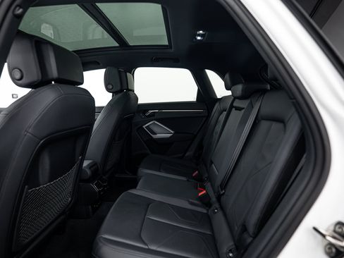 Certified 2023 Audi Q3 2.0T Premium w/ Convenience Package AWD/4WD image 17