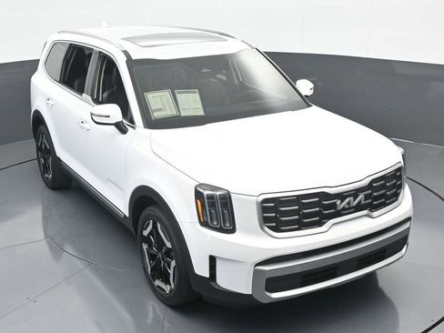 Used 2023 Kia Telluride S w/ S Sunroof Package image 54