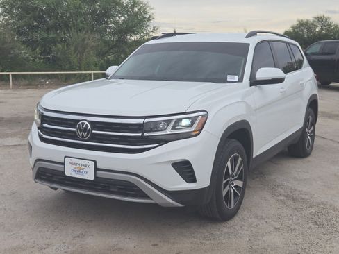 Used 2023 Volkswagen Atlas SE FWD image 7