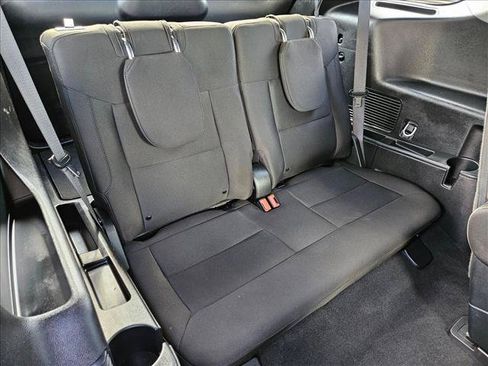 Used 2023 Ford Explorer XLT RWD image 19