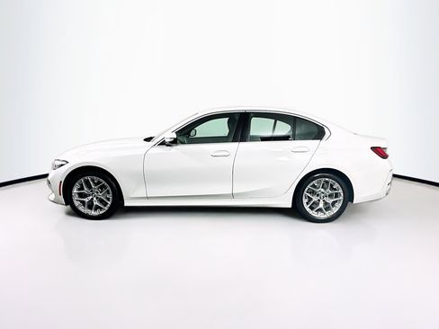 Used 2025 BMW 330i Sedan image 4