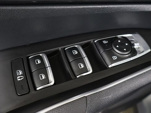 Used 2024 Kia Sorento S FWD image 39