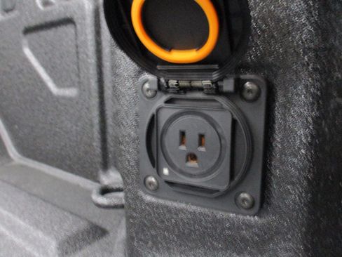 New 2025 GMC Sierra 2500 Denali w/ Technology Package image 7