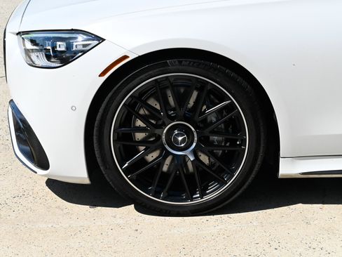 Used 2024 Mercedes-Benz S 63 AMG S image 9