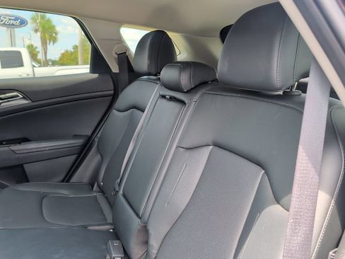 Used 2023 Kia Sportage EX FWD image 6