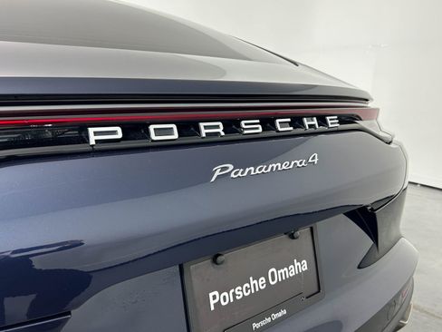 Certified 2021 Porsche Panamera 4 image 12
