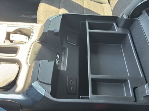 Used 2022 Chevrolet Silverado 1500 RST AWD/4WD image 43