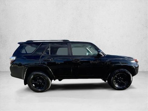 Used 2021 Toyota 4Runner SR5 image 5