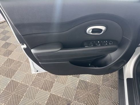 Used 2015 Kia Soul image 20