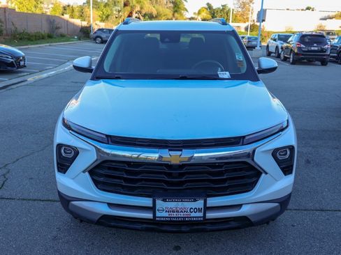 Used 2024 Chevrolet TrailBlazer LT w/ Driver Confidence Package image 8