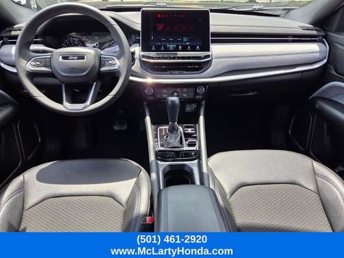 Used 2024 Jeep Compass Latitude AWD/4WD image 12