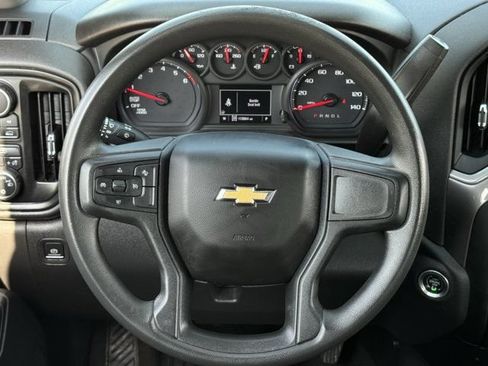 Used 2023 Chevrolet Silverado 1500 Custom AWD/4WD image 12