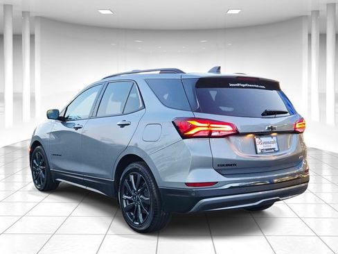 Used 2023 Chevrolet Equinox RS w/ RS Leather Package FWD image 3