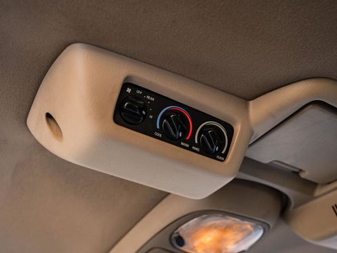 Used 2003 Ford Excursion Limited image 31