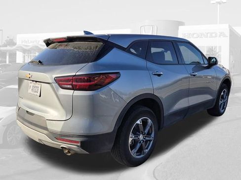 Used 2025 Chevrolet Blazer LT image 6